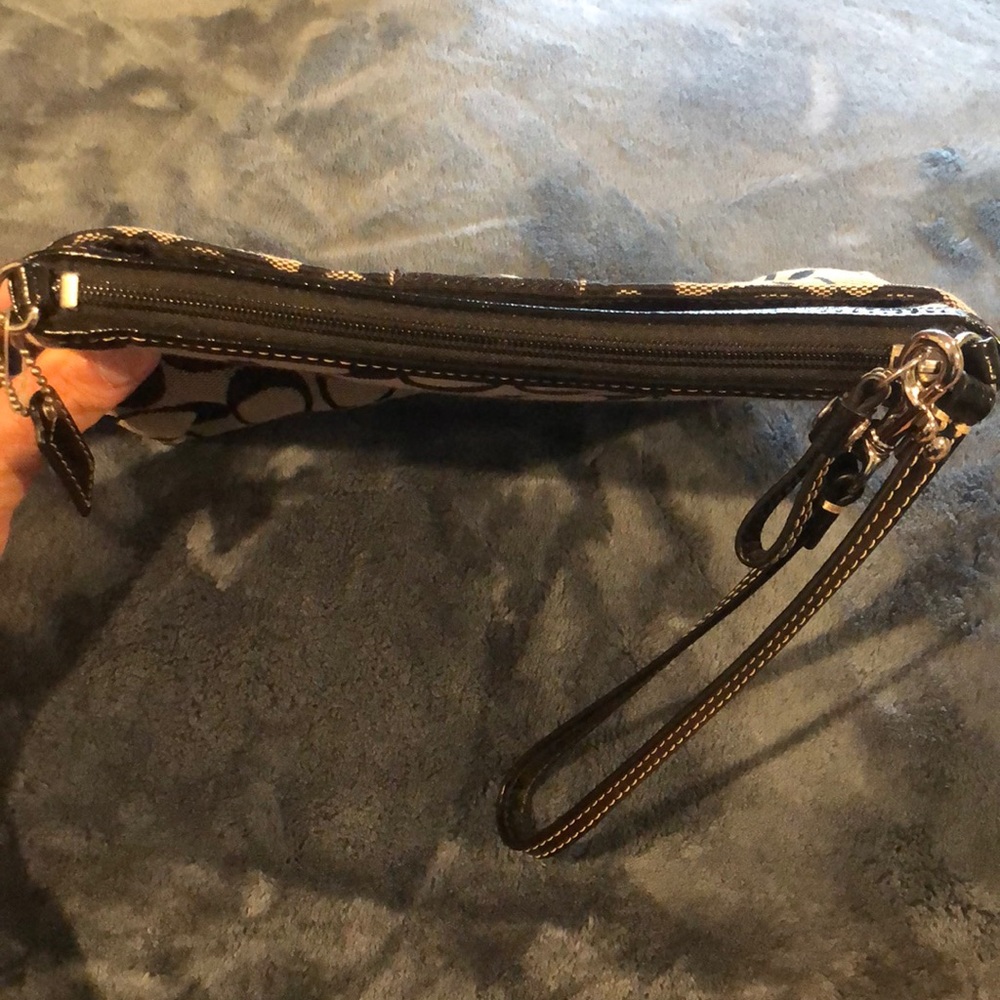Coach Wristlet - Picture 5 of 12